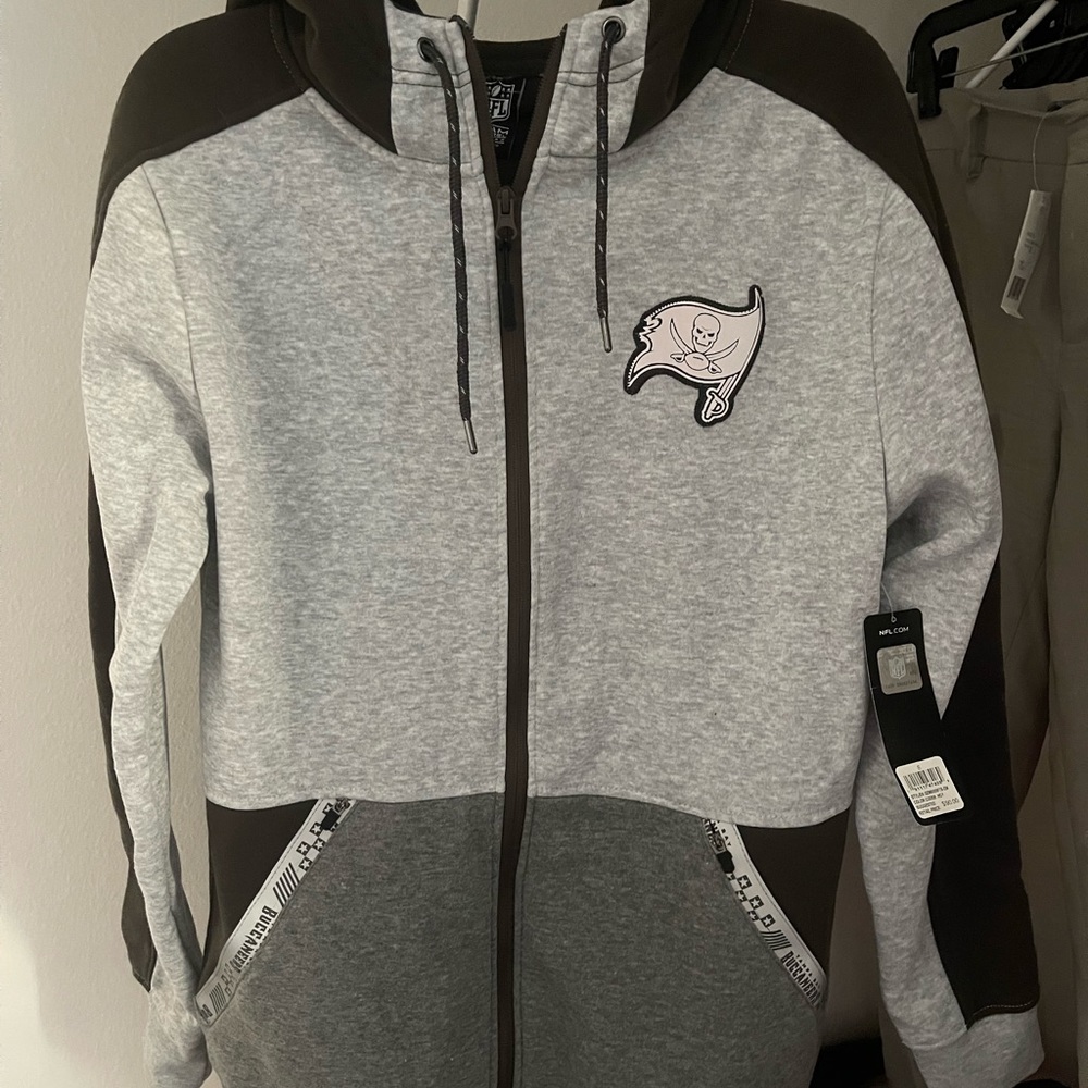 NEW NFL Tampa Bay Buccaneers hoodie
